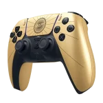 Mando de PlayStation 5 con diseño dorado y logo de 007 de James Bond